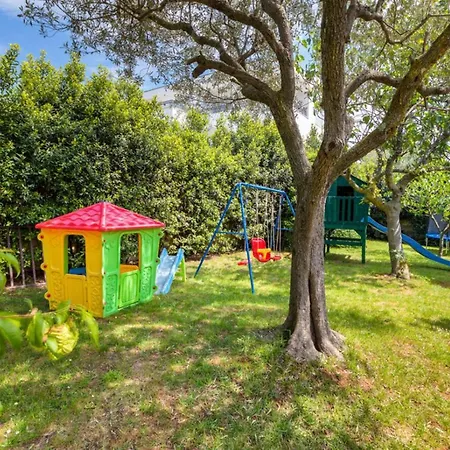 Ketty In With Playground, Sea View And Private Pool פאז'אנה